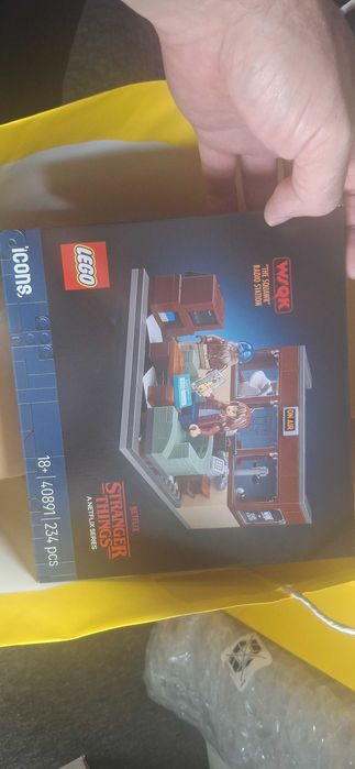 Продавам lego 40761