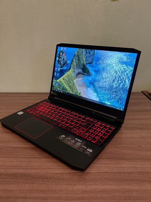 Продам игровой ноутбук Acer Nitro
