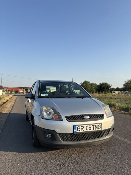 FORD Fiesta 2011 — imagine 3