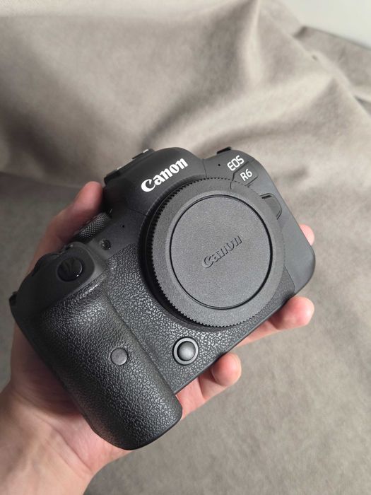 Фотоаппарат Canon EOS R6