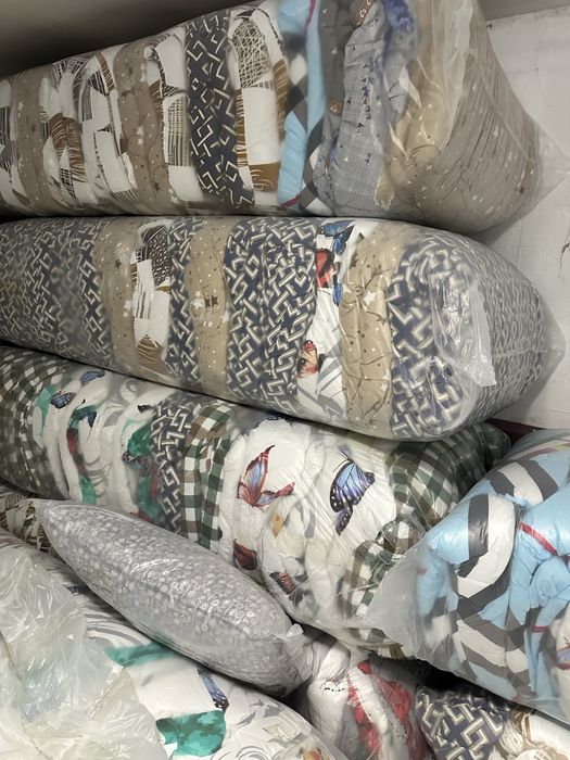 Матрасы корпеще одеяло подушки постельное белье