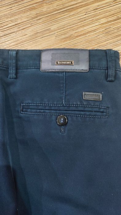 Продам джинсы и трико