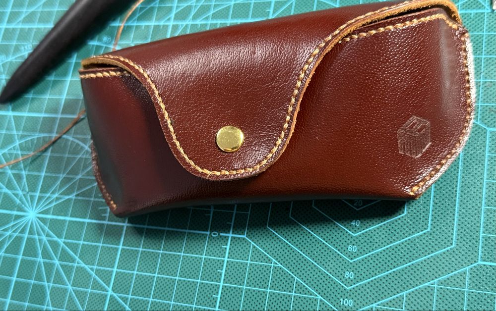 Etui / toc pentru ochelari din piele naturala – handmade, maro