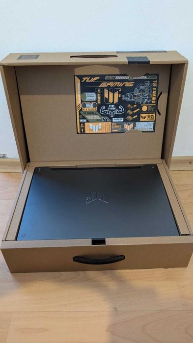 Геймърски лаптоп ASUS TUF F15 i7-12700H 1TB RTX 3050 32(2x16)gb 144hz