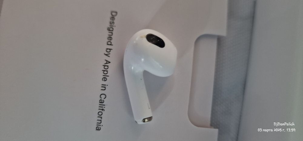 Продам наушники AirPods