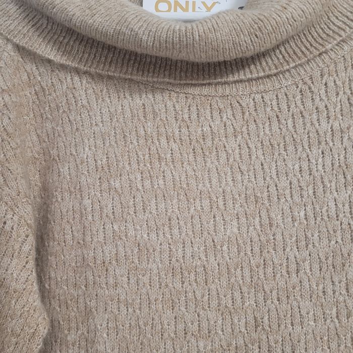 Rochita tricotata Only