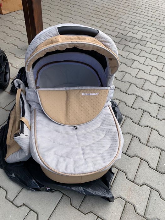 Cărucior bebe 3 în 1
