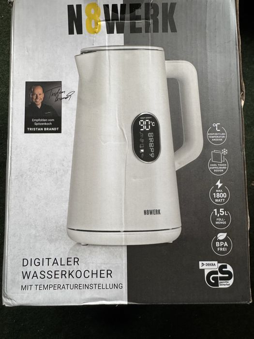 Кана за гореща вода