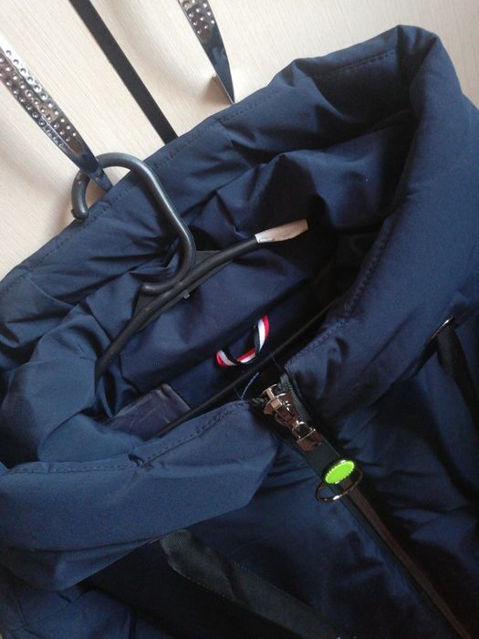 Продам зимнюю куртку.