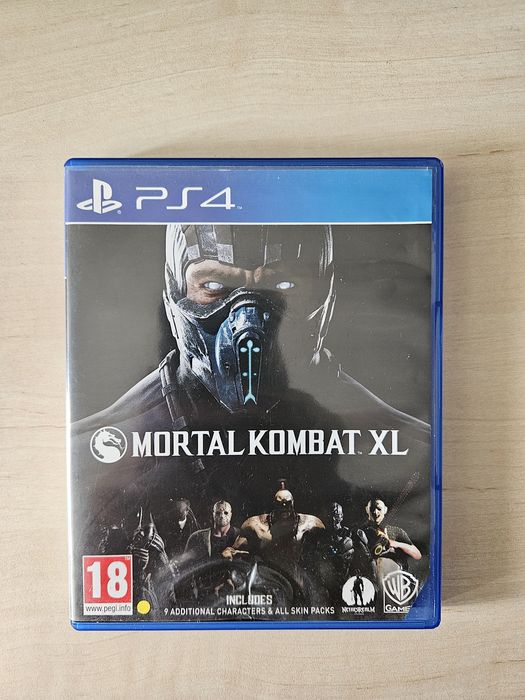 Vând Mortal Kombat XL în stare utilizată