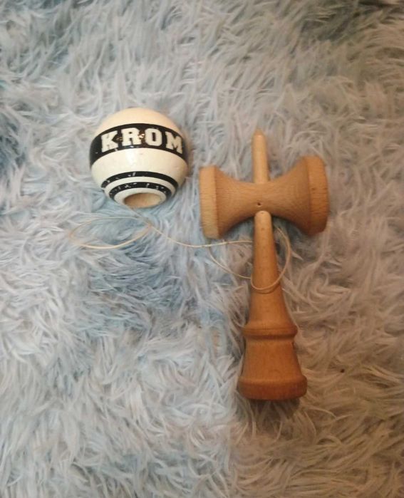 Kendama Krom Strogo