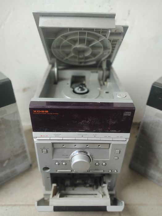 Продам Музыкальную систему Lg