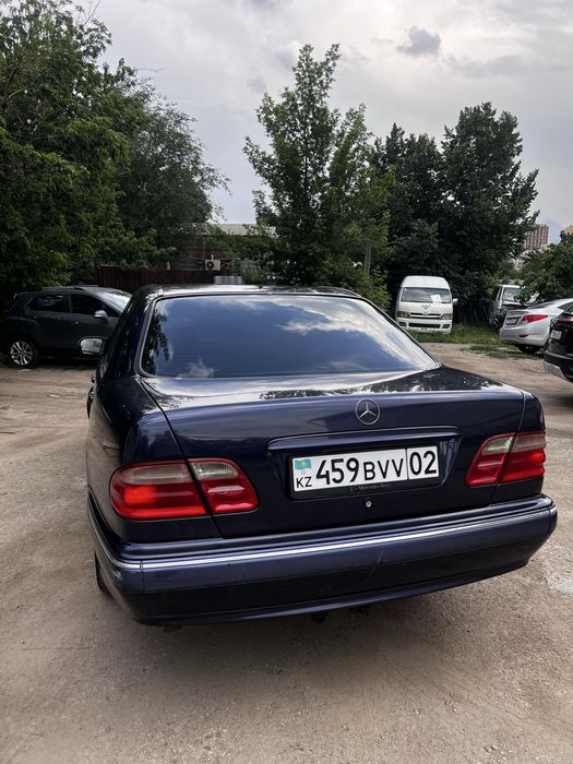 Mercedes w210 E200