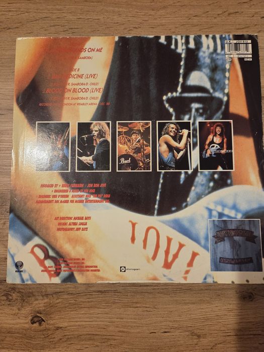Bon Jovi Lay Your Hands On Me LP vinyl