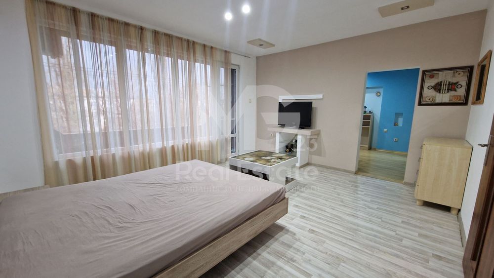 Продава се Двустаен апартамент в Пловдив, Кючук Париж - 70 кв.м за 918 €/кв.м - Снимка #1