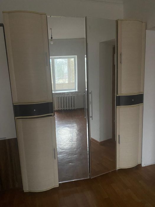Продам шкаф с зеркалами