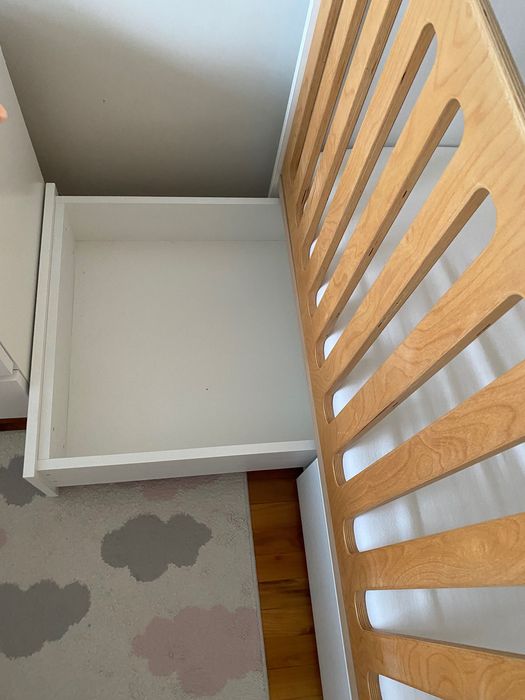 Бебешка кошара с подматрачна рамка и матрак.