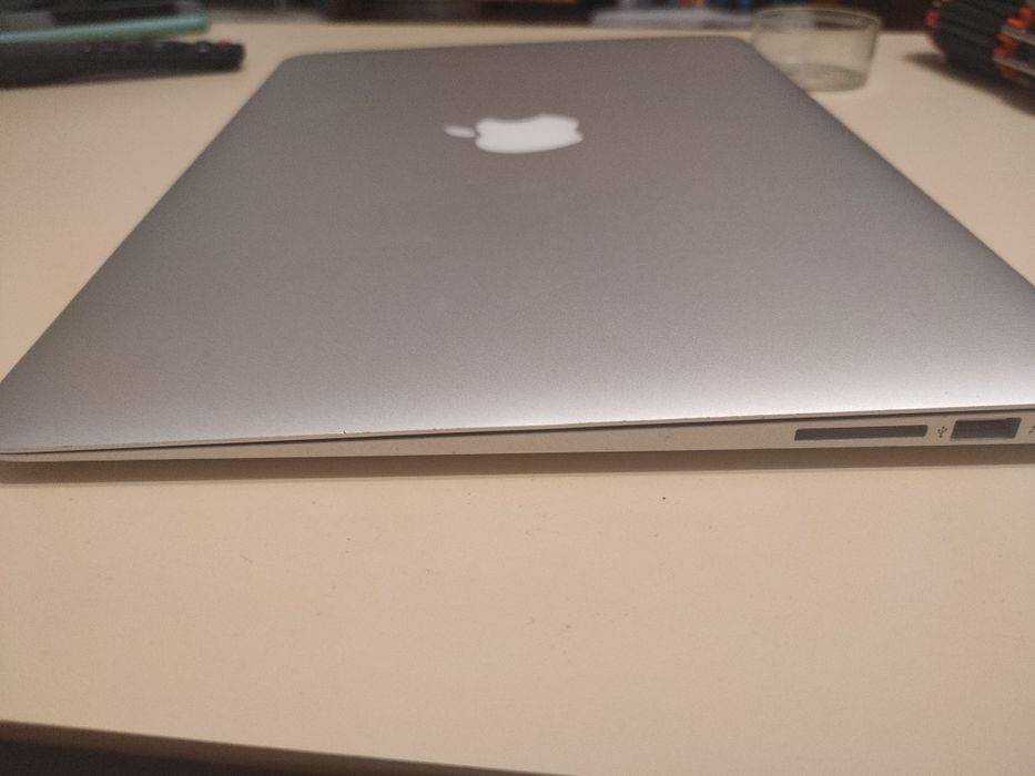 MacBook Air 13 inch Early2015 i5 8gb RAM Cluj-Napoca • OLX.ro