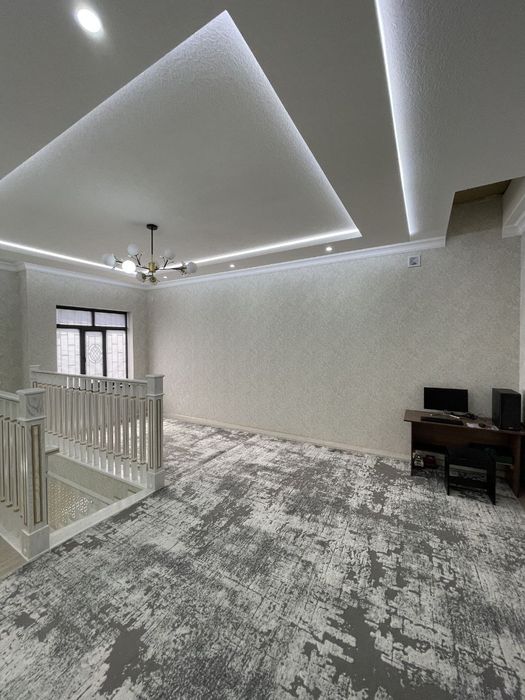 185.000у.е Яанги 16 йиллик 2.5 сотик 7 комнатные  Евро  Дом