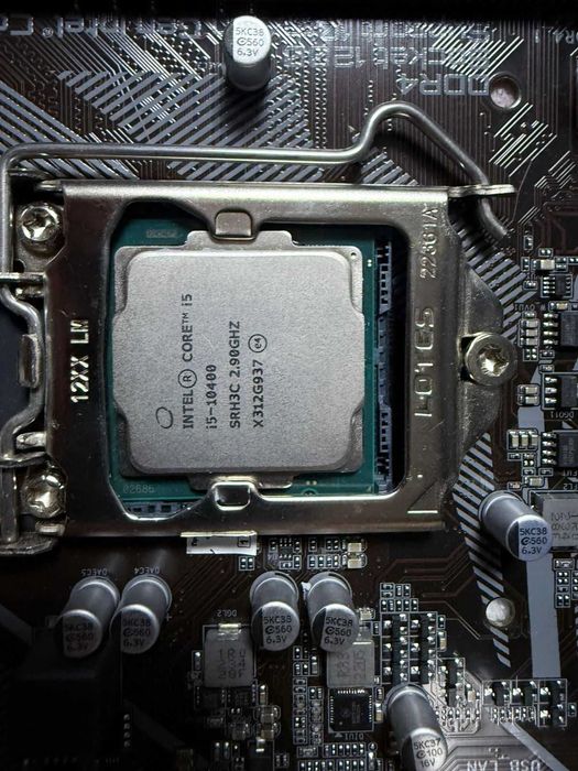 Продам мат.плату, процессор, ОЗУ, М2.