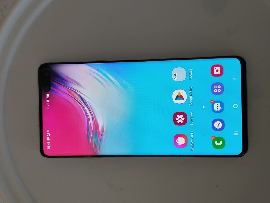 Продаётся Samsung S10 plus 5g в идеальном состояние