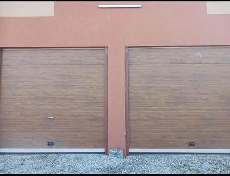 Inchiriez garaje/ spatii de depozitare