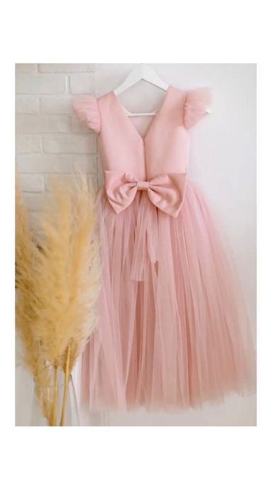 Платье на девочку