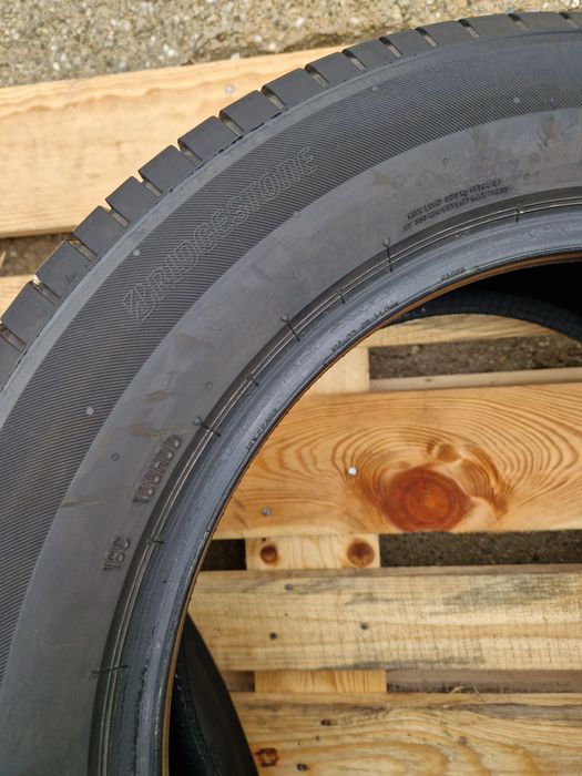 2anvelope vara 225 60 18 Bridgestone(profil 50% dot 2024)