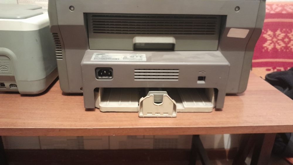 Продам два принтера на запчасти