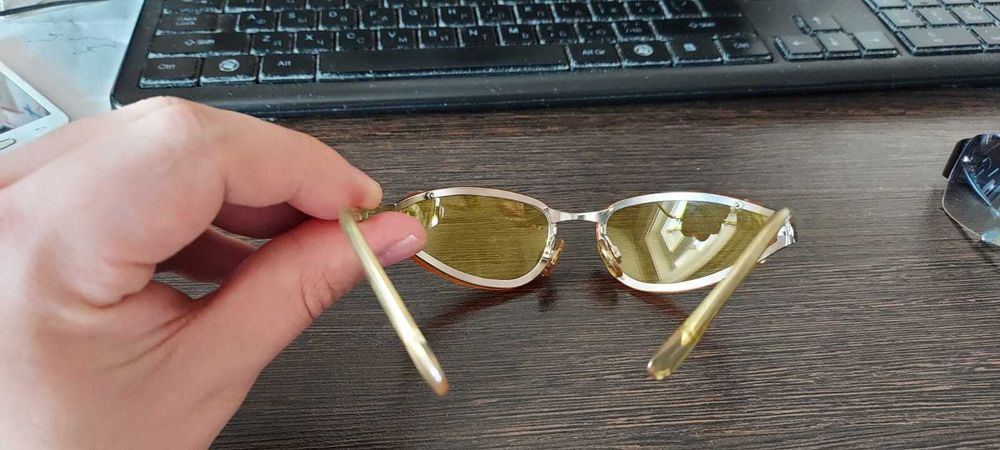 Солнцезащитные очки