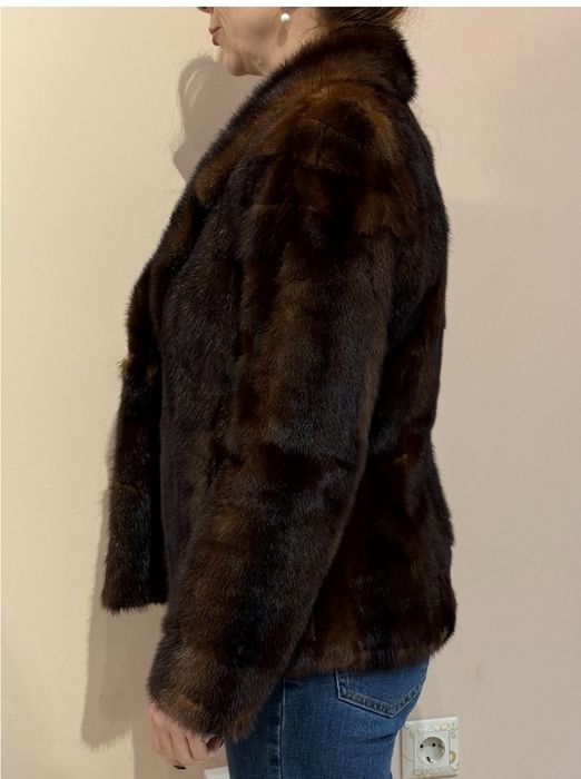 Късо палто от норка