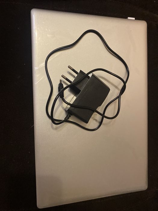 Ноутбук Qadam казахстанский бренд