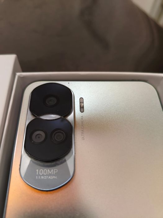 Android Honor 90
