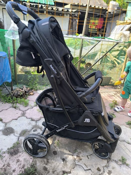 Продам прогулочную коляску
