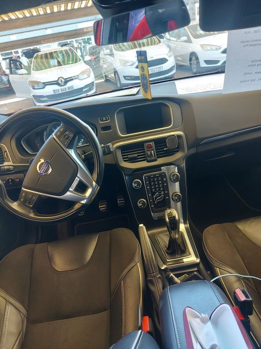 VOLVO V40 2016 — imagine 3