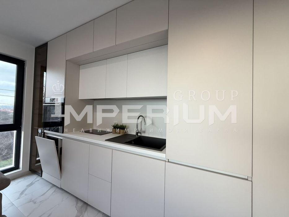 Дава се под наем Тристаен апартамент в Варна, Бриз - 75 кв.м за 747.66 € - Снимка #3