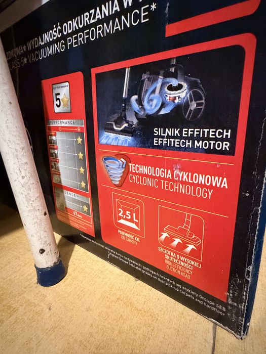Срочно продам пылесос Tefal