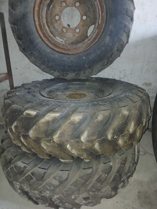 Продам резину с дисками Газ 66