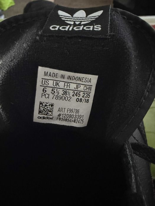 Adidas din piele naturala marime 38 2/3