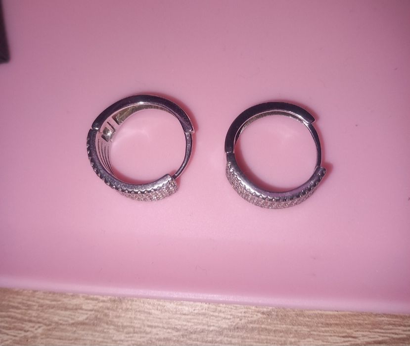 Cercei din argint 925 cu pietricele zirconiu, model elegant și foarte