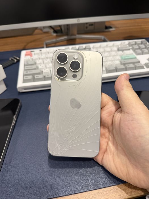 15 pro, Natural titanium 256 GB