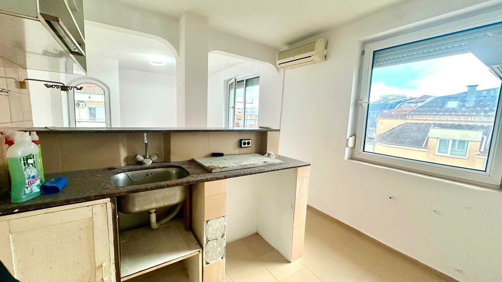 Продава се Двустаен апартамент в Бургас, Лазур - 42 кв.м за 2705 €/кв.м - Снимка #4