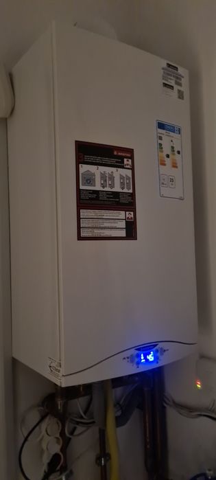 Centrala termica Ariston HS PREMIUM 24 EU  ,  schimbator fisurat