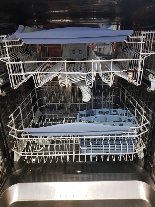 Продам посудомоечную машину Аристон