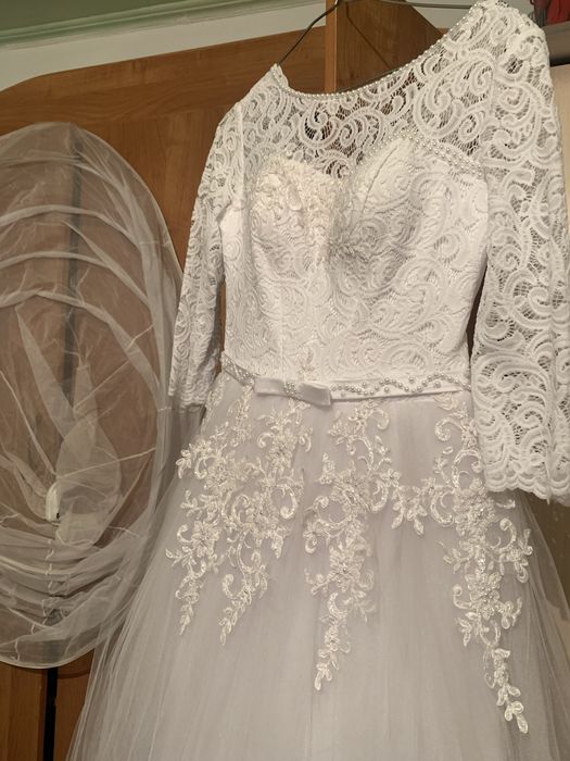 Продаю платье свадебное