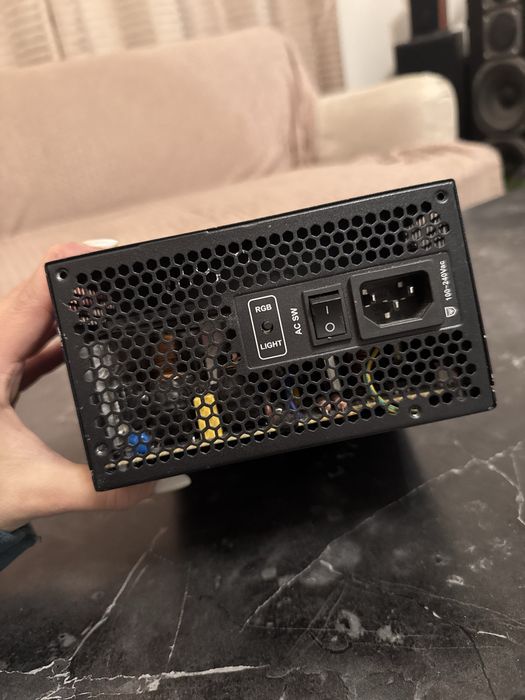 Sursă Nfortec Sagitta 1050W RGB – 80 PLUS Gold  - Fara cabluri