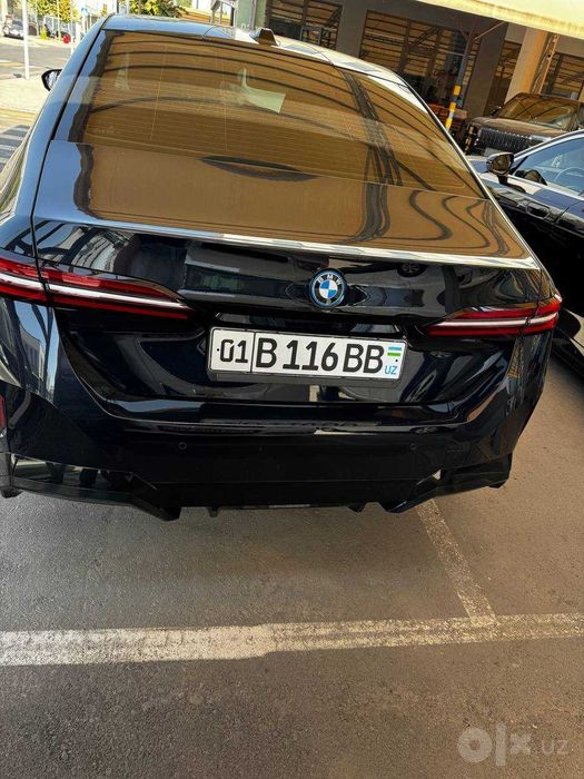 Bmw i5 35L 618км доп опция 2025й
