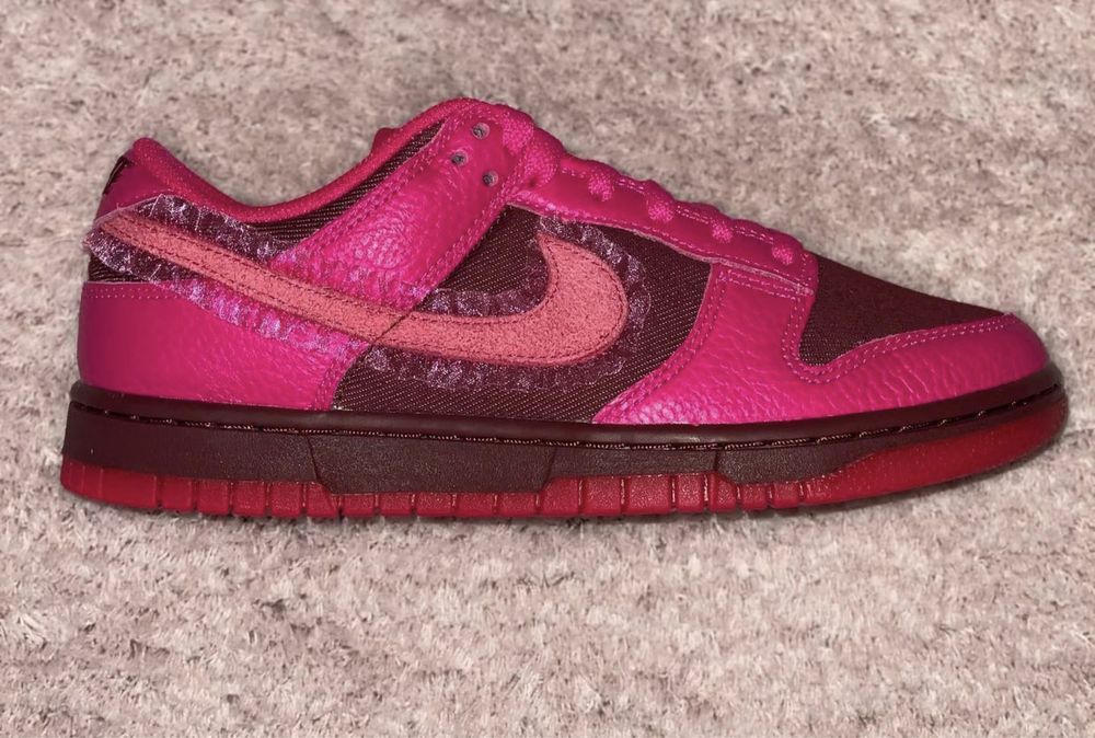 Nike Dunk Low Valentine’s Day (38)