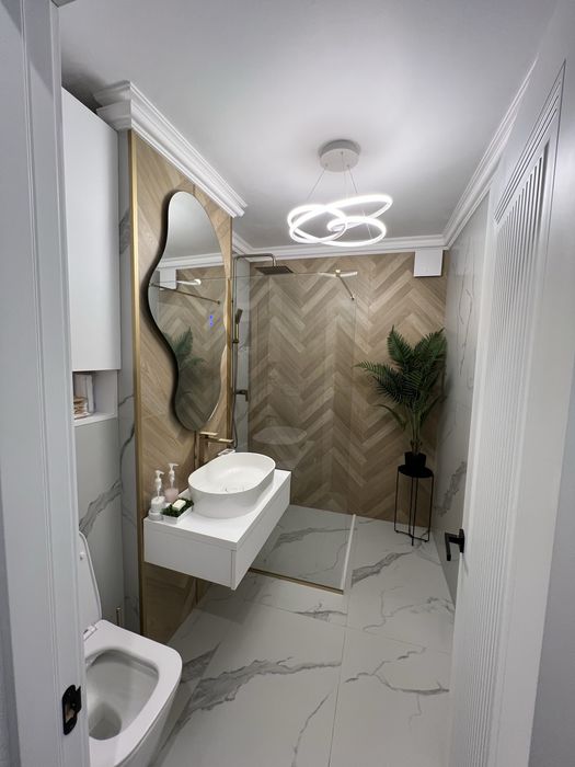 Vand apartament ( 3 camere )
