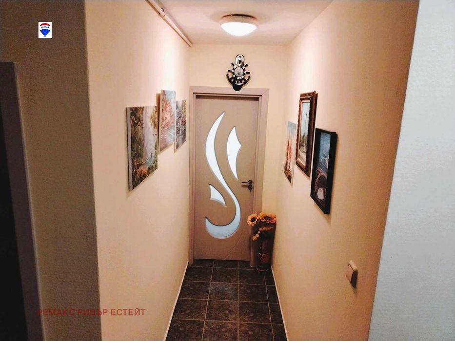 Дава се под наем Двустаен апартамент в Русе, Широк център - 80 кв.м за 408 € - Снимка #5